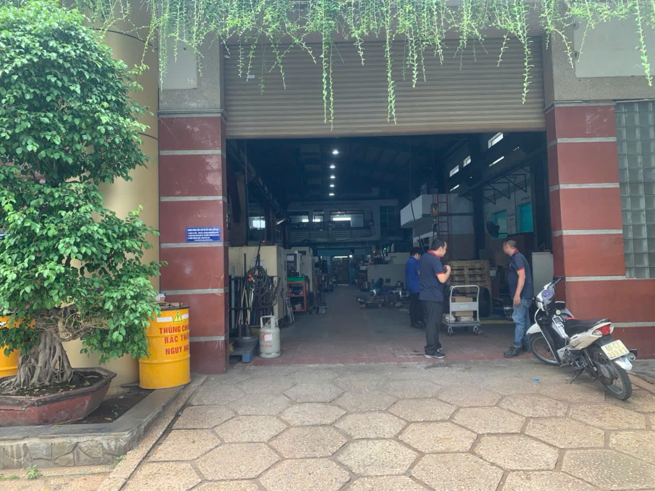 Outer view of workshop.jpg